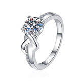 Moissanite Seréne Heart Knot