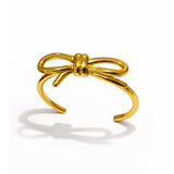 Golden Whisper Knot