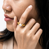Luna Micro Pearl Ring