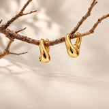 Luna Curve Earring