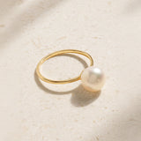 Echo Pearl Band Ring