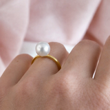 Echo Pearl Band Ring