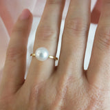 Echo Pearl Band Ring