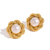 Pearl Nest earring