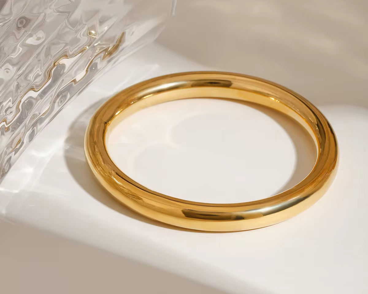 Majestic Glow Bangles